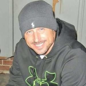 Meet your Posher, Dennis